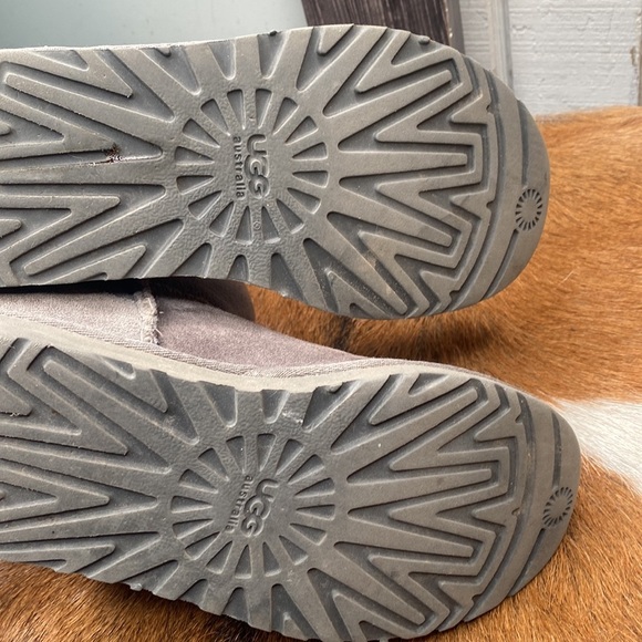 Womens UGG winter boots size 6 check them out very nice thanks 🙏 - Picture 9 of 12